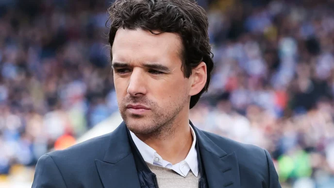 epl owen hargreaves picks man utds signing of the season