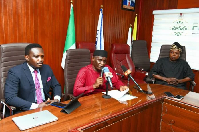 fg launches national reading relay targets guinness world record to boost family health awareness.jp