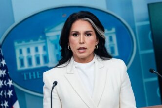 tulsi gabbard resigns as us director of national intelligence