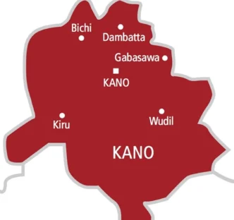 woman sets husband co wife children ablaze in kano