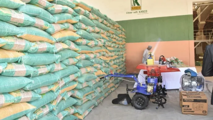 fg allays fears of shortage high cost of fertilizer
