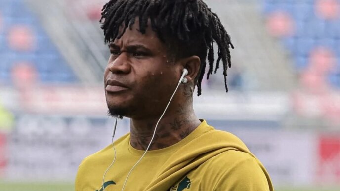 transfer venezia line up move for nigerian forward