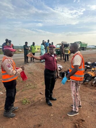 15 killed 17 others injured in early morning auto crash in kwara