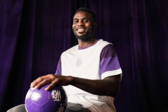 transfer nigerian defender seals move to fk austria wien