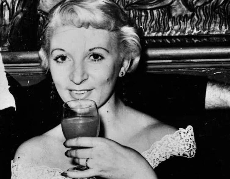 uk finally pardons ruth ellis 70 years after execution
